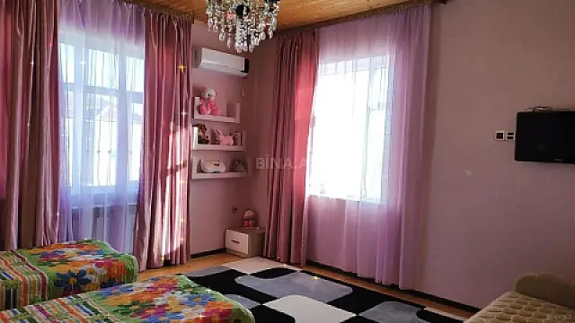 Kirayə verilir 5 otaqlı həyət evi 350 m²