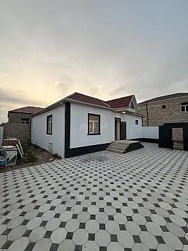 Satılır 4 otaqlı həyət evi 140 m²