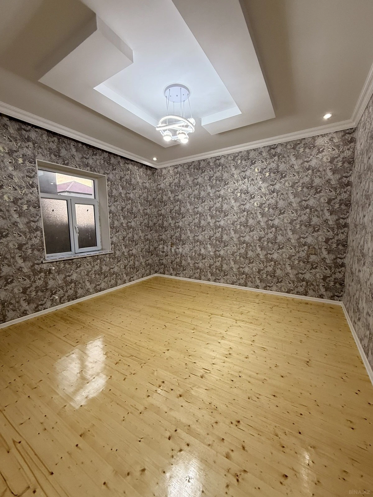 Satılır 4 otaqlı həyət evi 140 m²