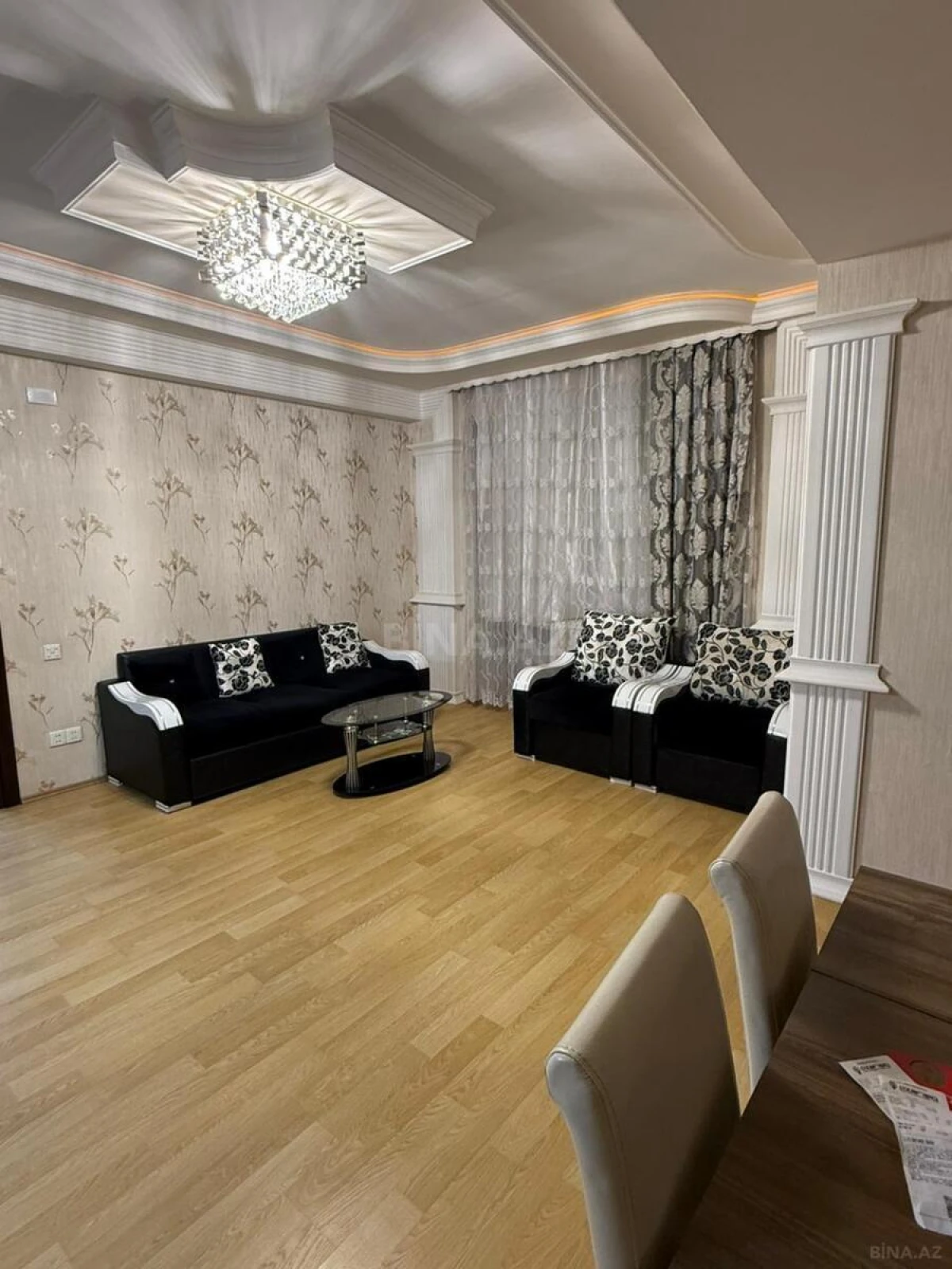 Kirayə verilir 2 otaqlı mənzil 75 m²