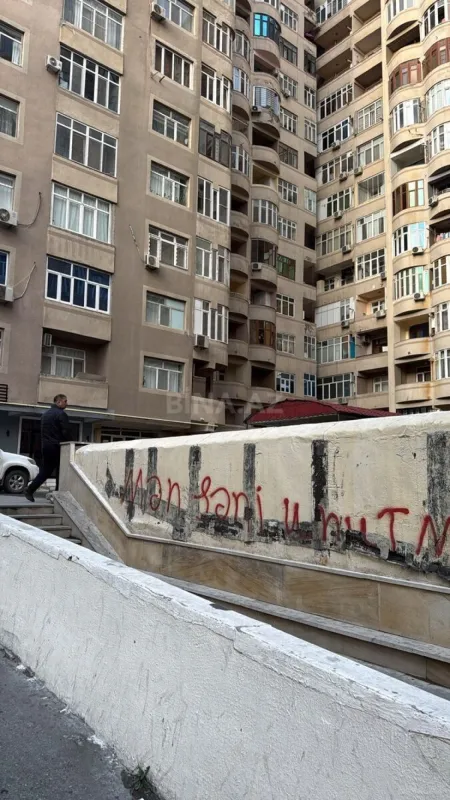 Kirayə verilir 2 otaqlı mənzil 75 m²