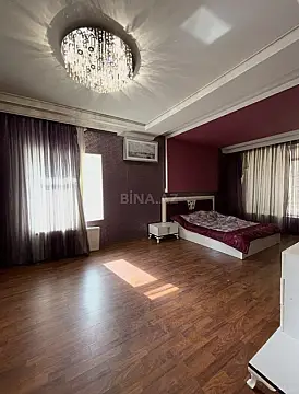 Satılır 10 otaqlı həyət evi 400 m²