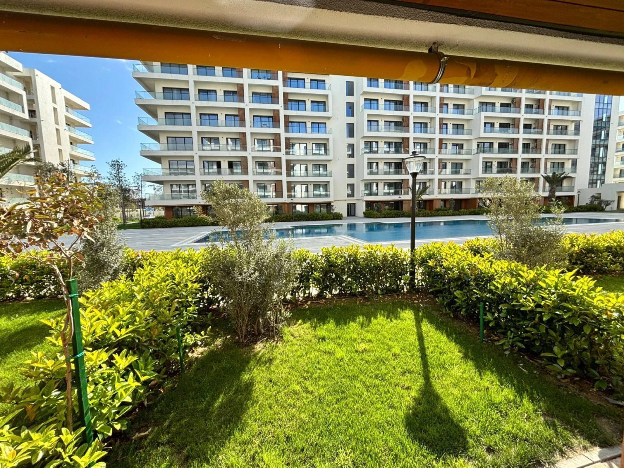 Kirayə verilir 2 otaqlı mənzil 57 m²