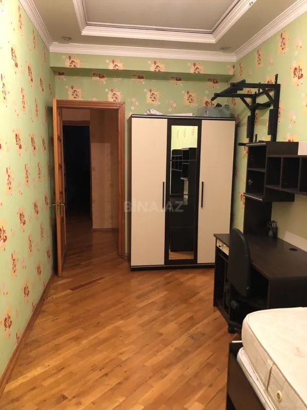 Kirayə verilir 3 otaqlı mənzil 120 m²