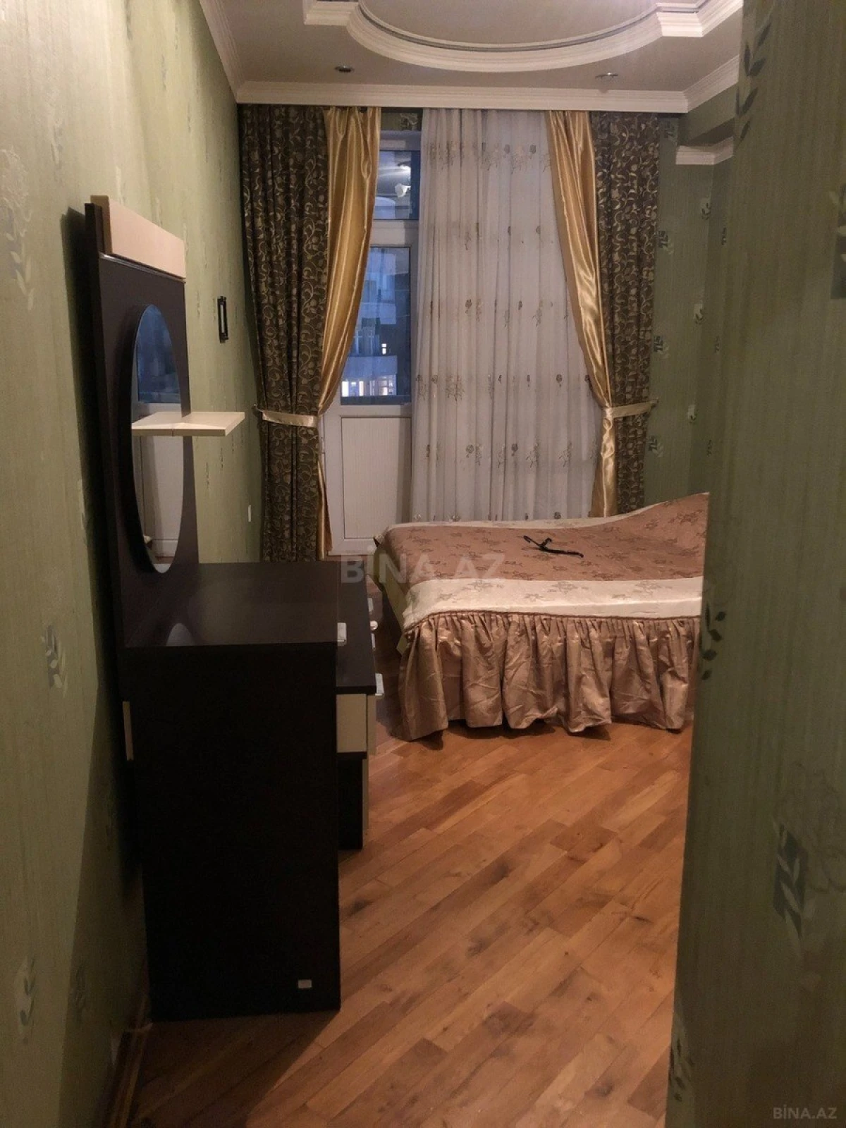 Kirayə verilir 3 otaqlı mənzil 120 m²