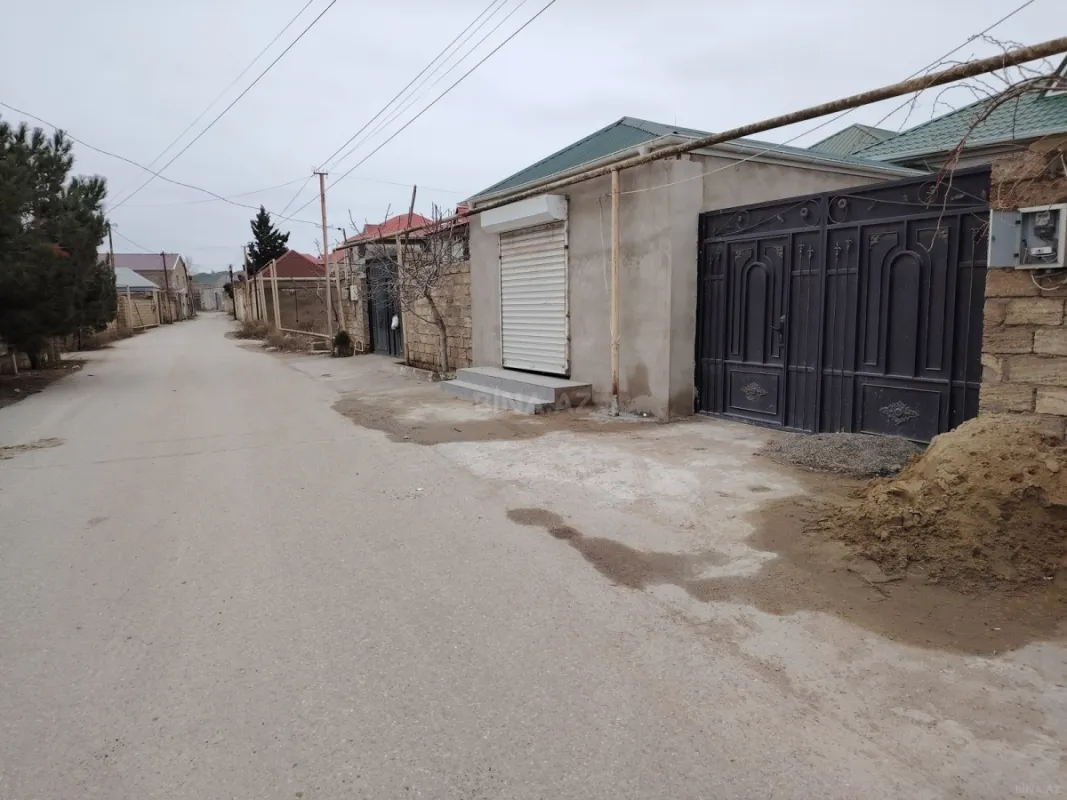 Satılır 4 otaqlı həyət evi 150 m²