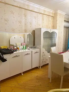 Kirayə verilir 2 otaqlı mənzil 60 m²