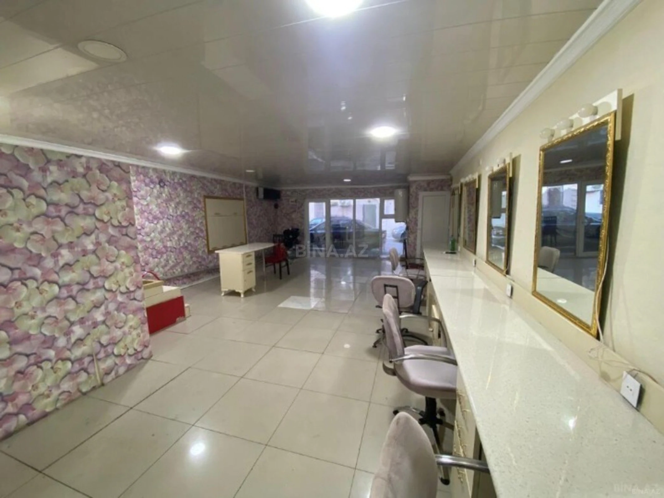 Satılır obyekt 75 m²