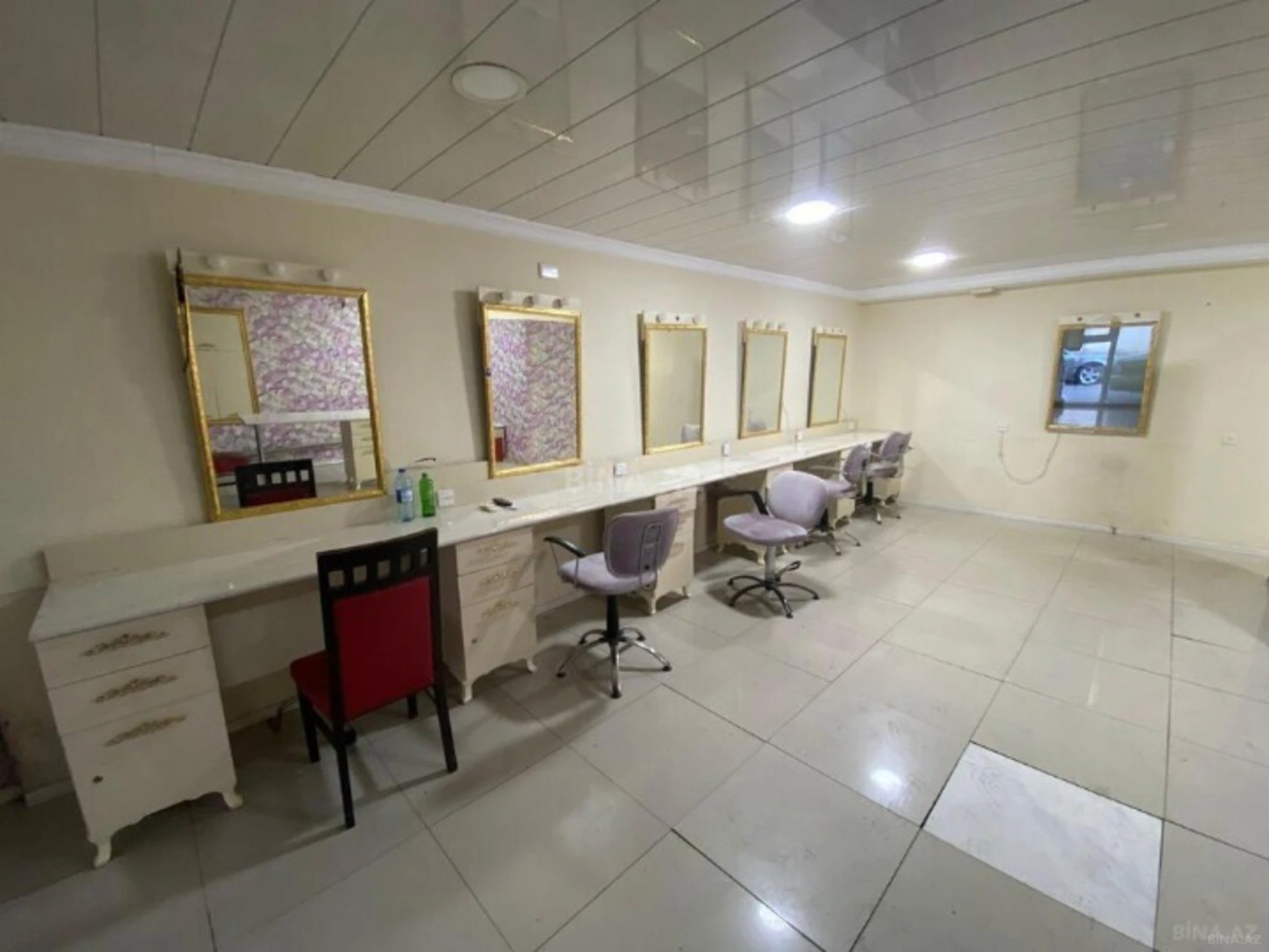 Satılır obyekt 75 m²