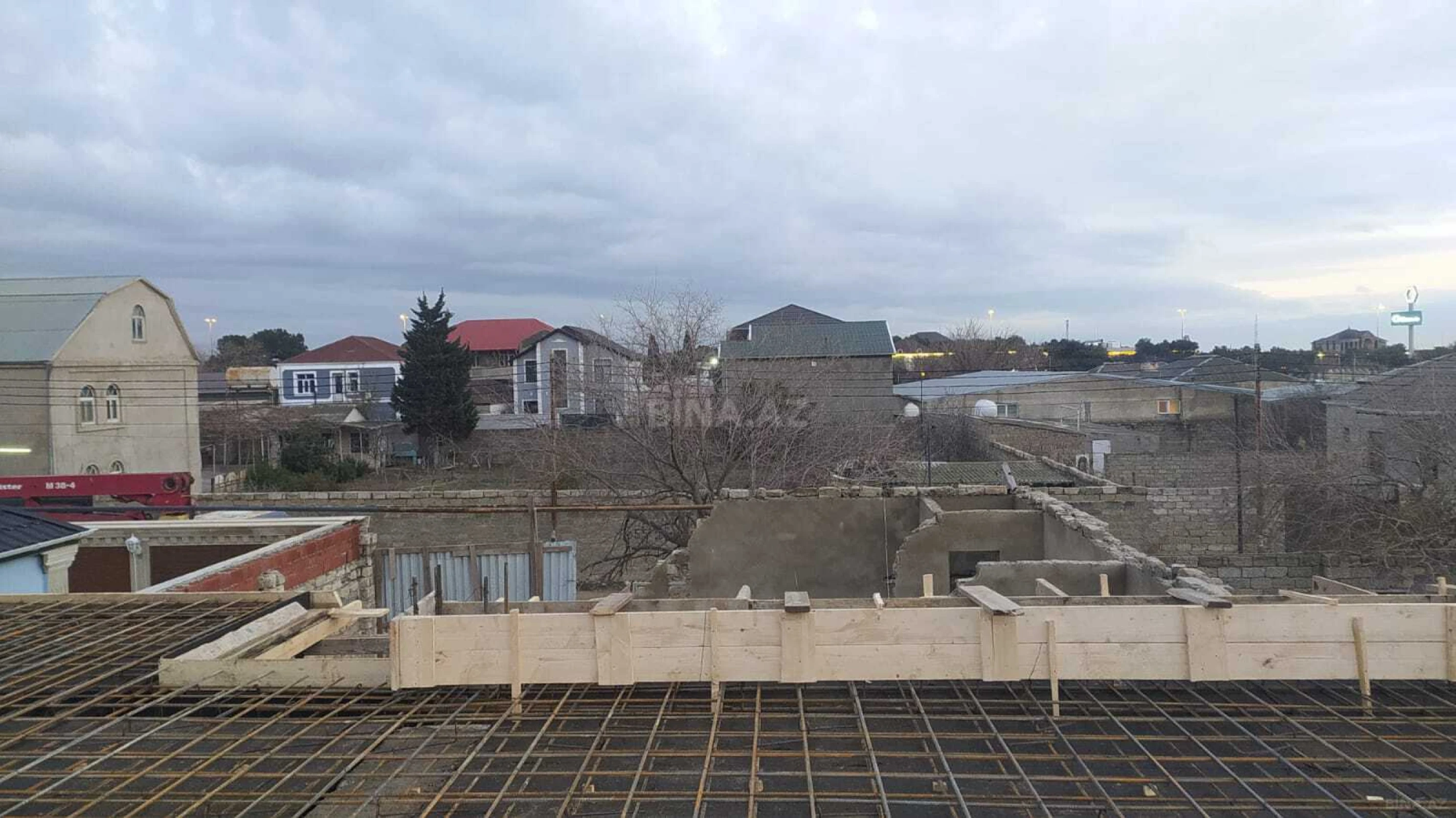 Satılır 4 otaqlı həyət evi 145 m²