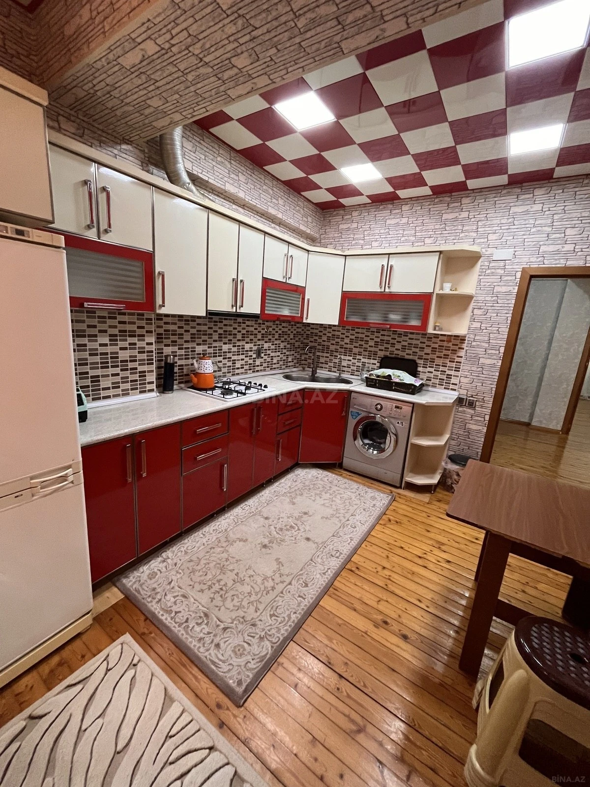 Satılır 3 otaqlı mənzil 75 m²
