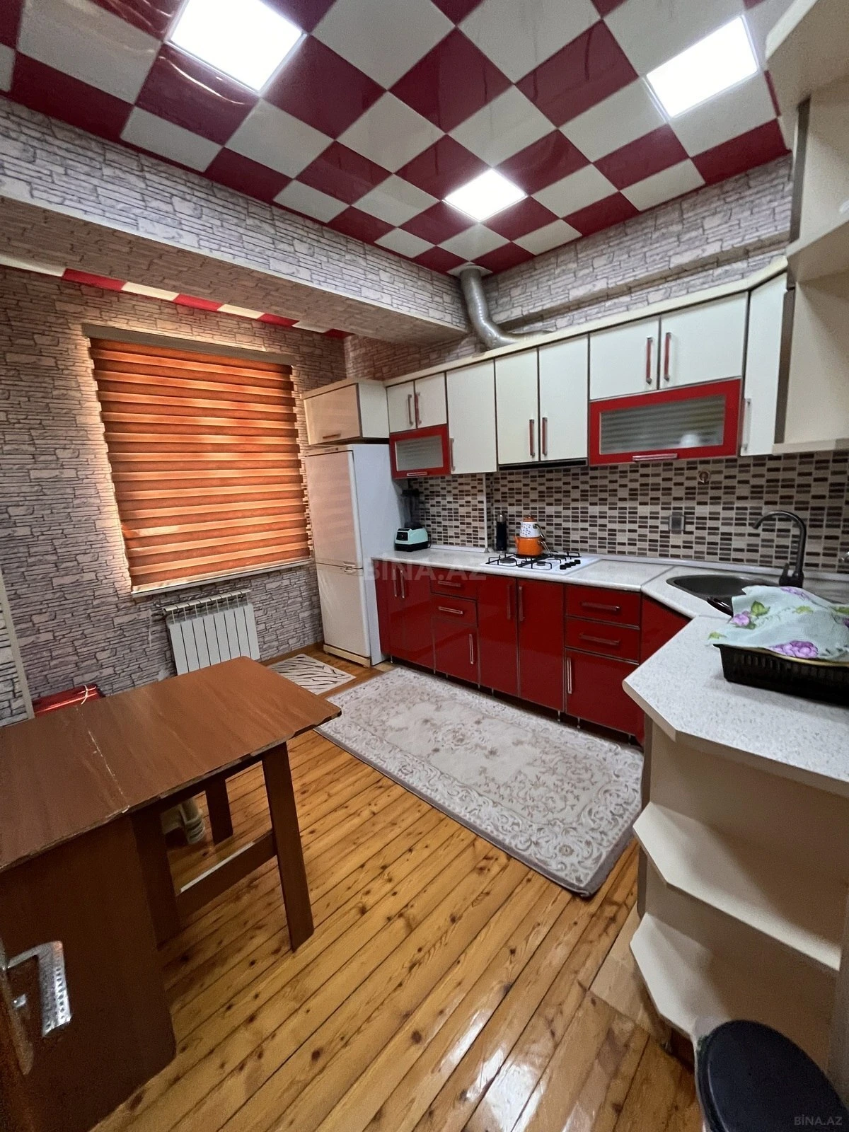 Satılır 3 otaqlı mənzil 75 m²