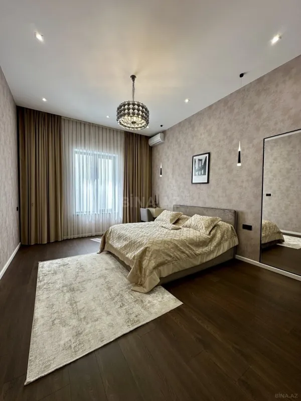 Satılır 4 otaqlı həyət evi 200 m²