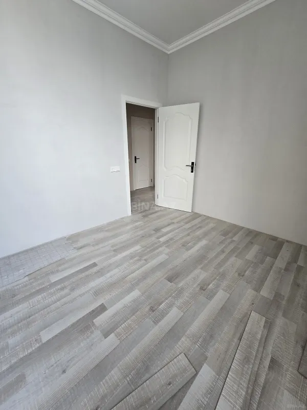 Satılır 2 otaqlı mənzil 85 m²