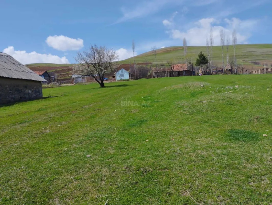 Satılır torpaq sahəsi 15 m²