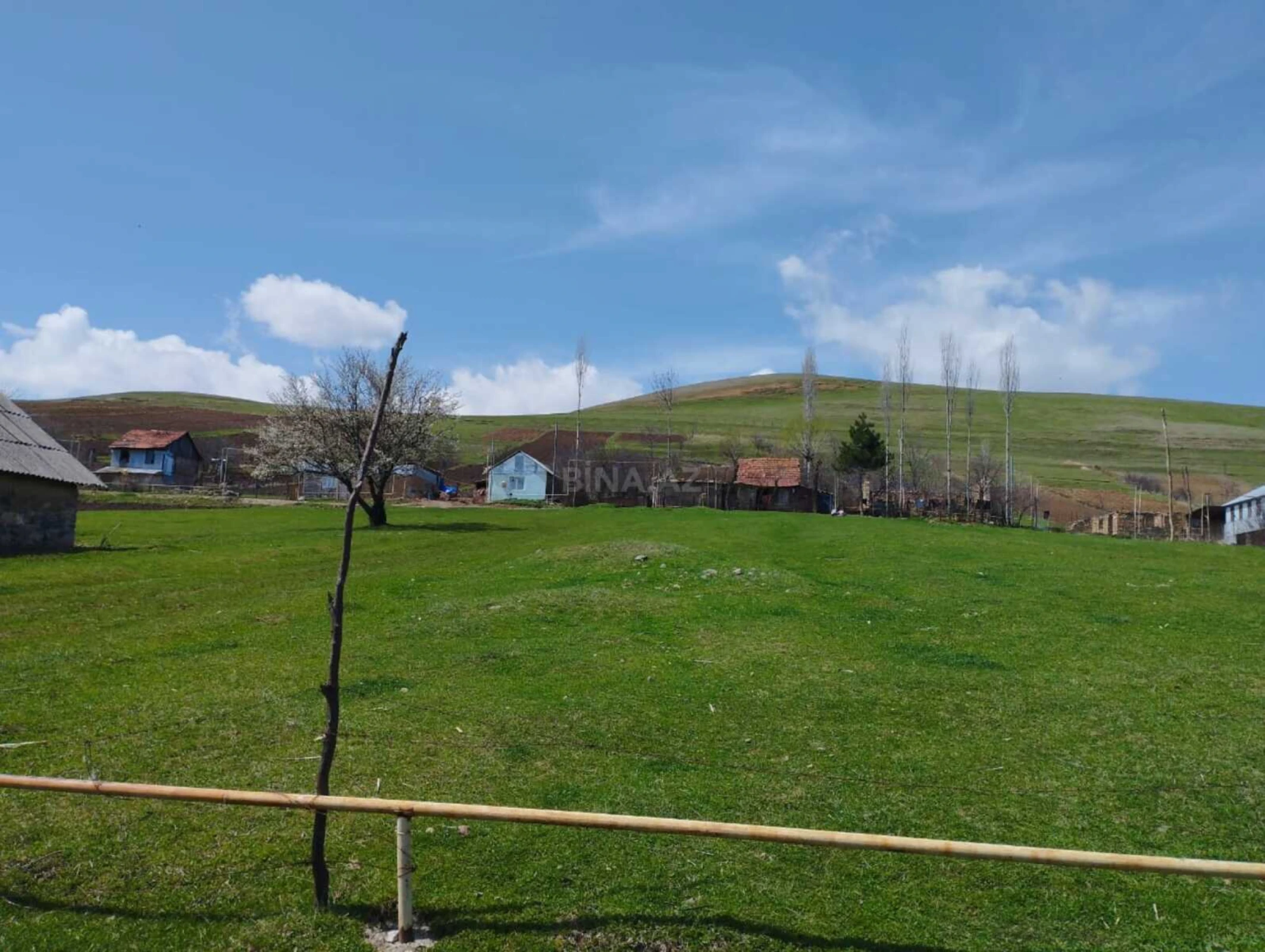 Satılır torpaq sahəsi 15 m²