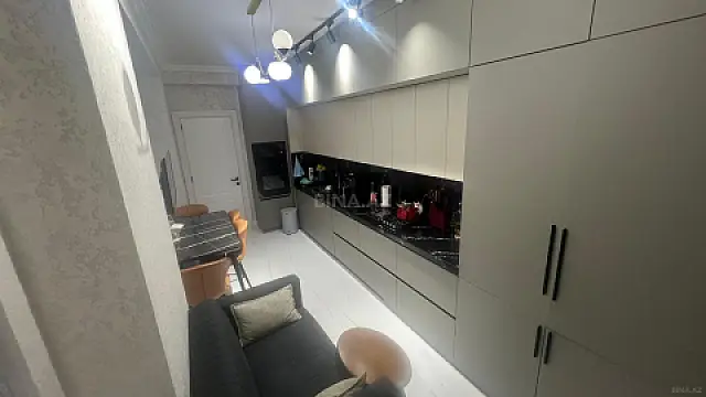 Satılır 3 otaqlı mənzil 95 m²