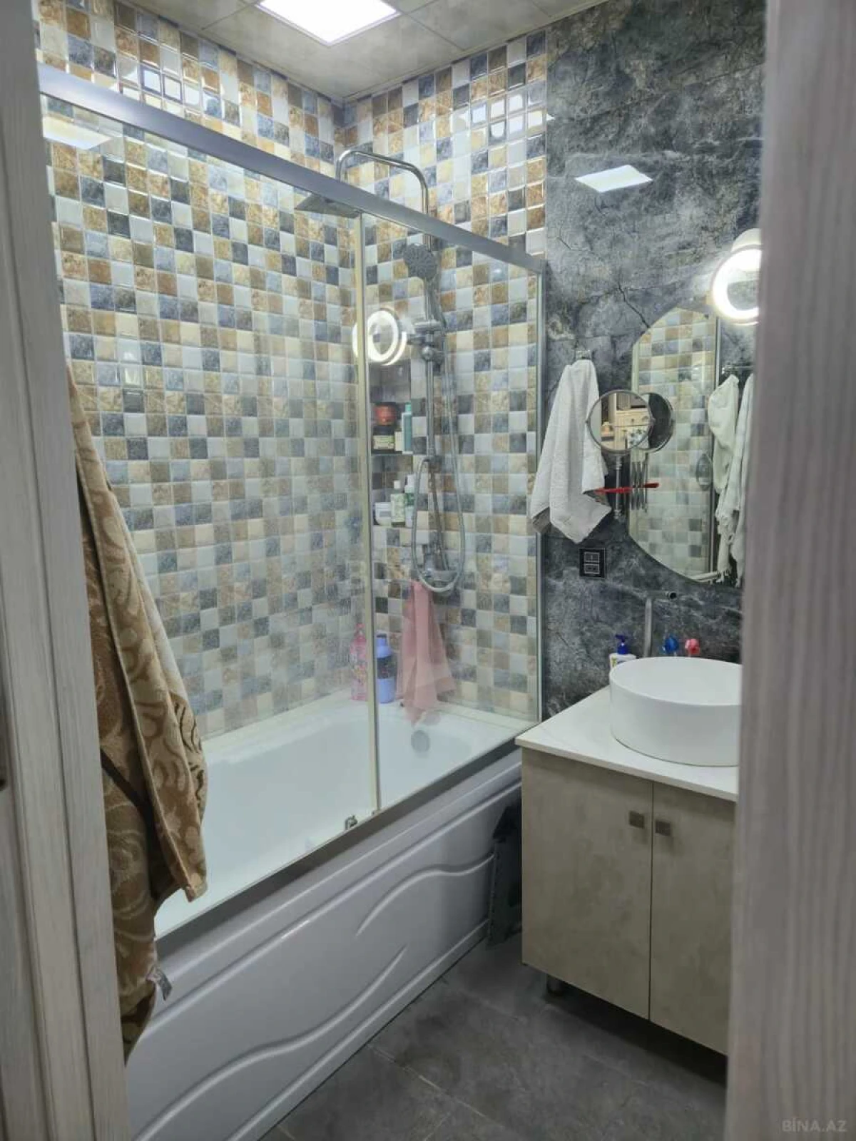 Satılır 2 otaqlı mənzil 66 m²
