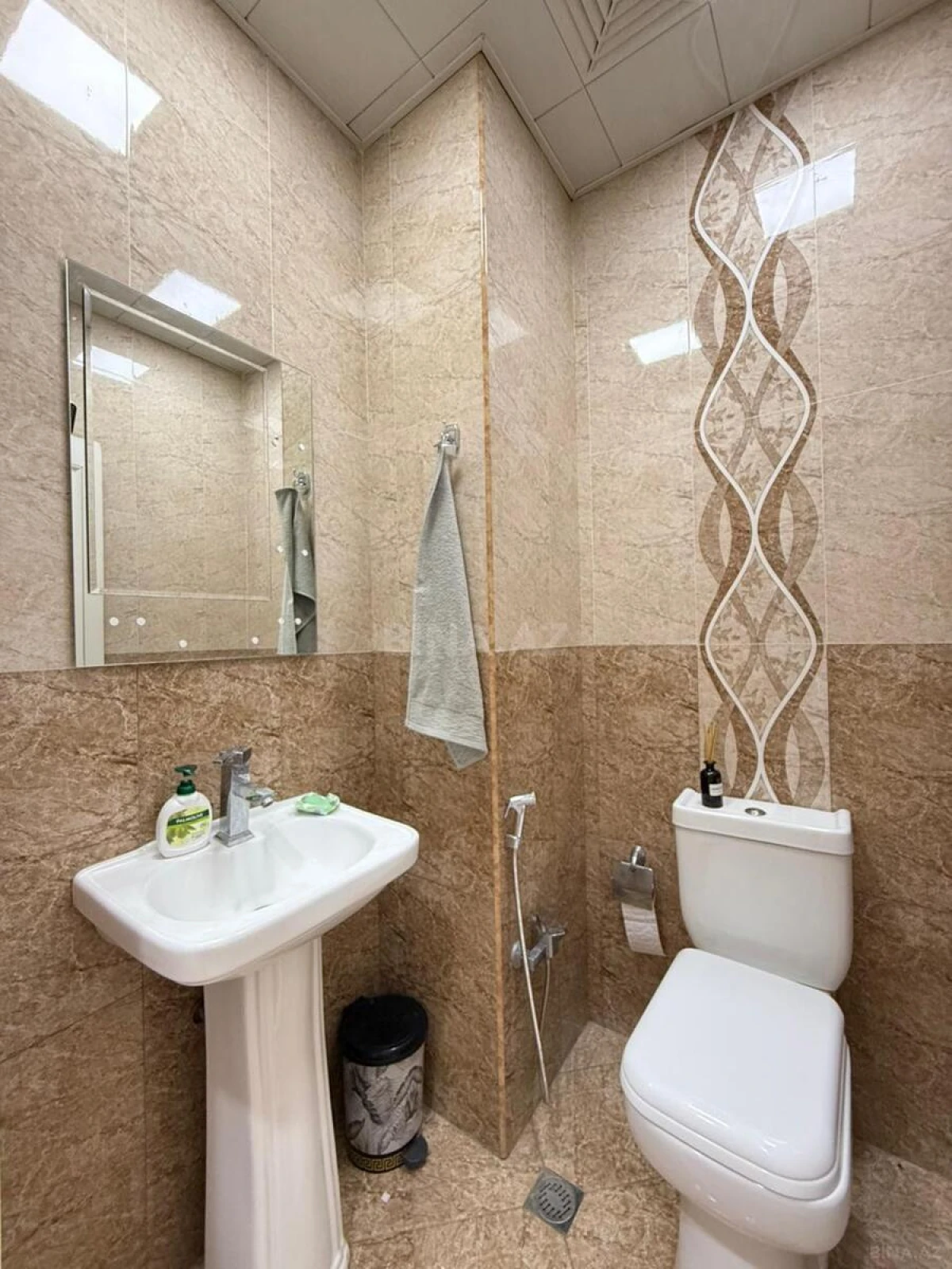 Satılır 2 otaqlı mənzil 52 m²