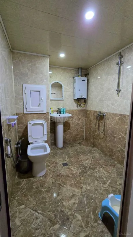 Satılır 2 otaqlı mənzil 52 m²