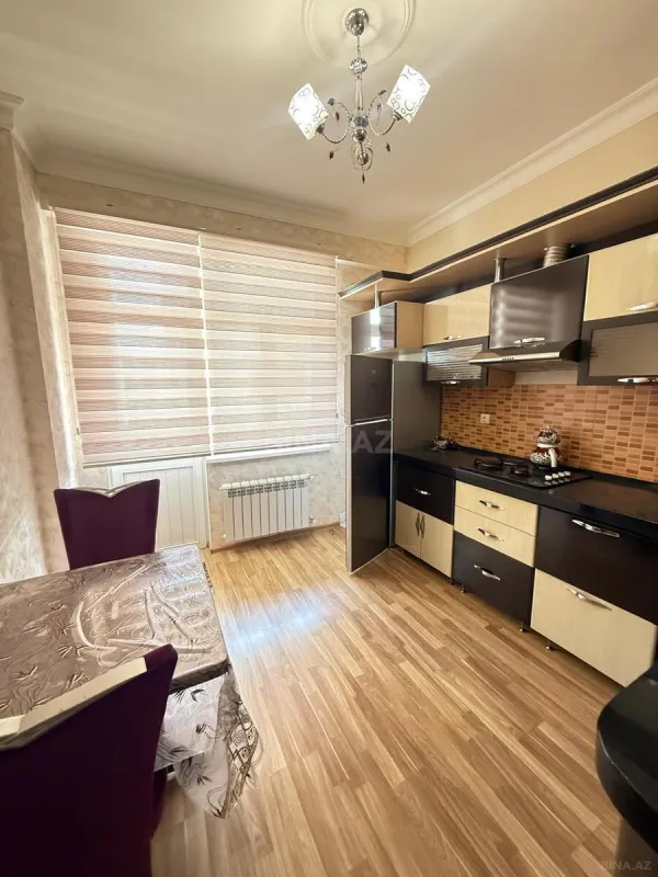 Kirayə verilir 2 otaqlı mənzil 70 m²