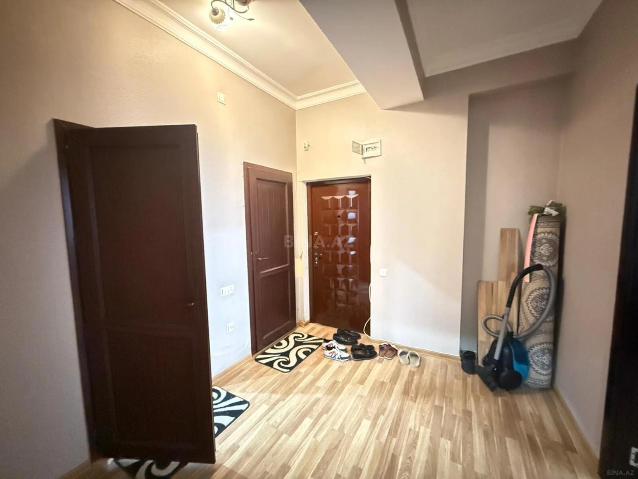 Kirayə verilir 2 otaqlı mənzil 70 m²