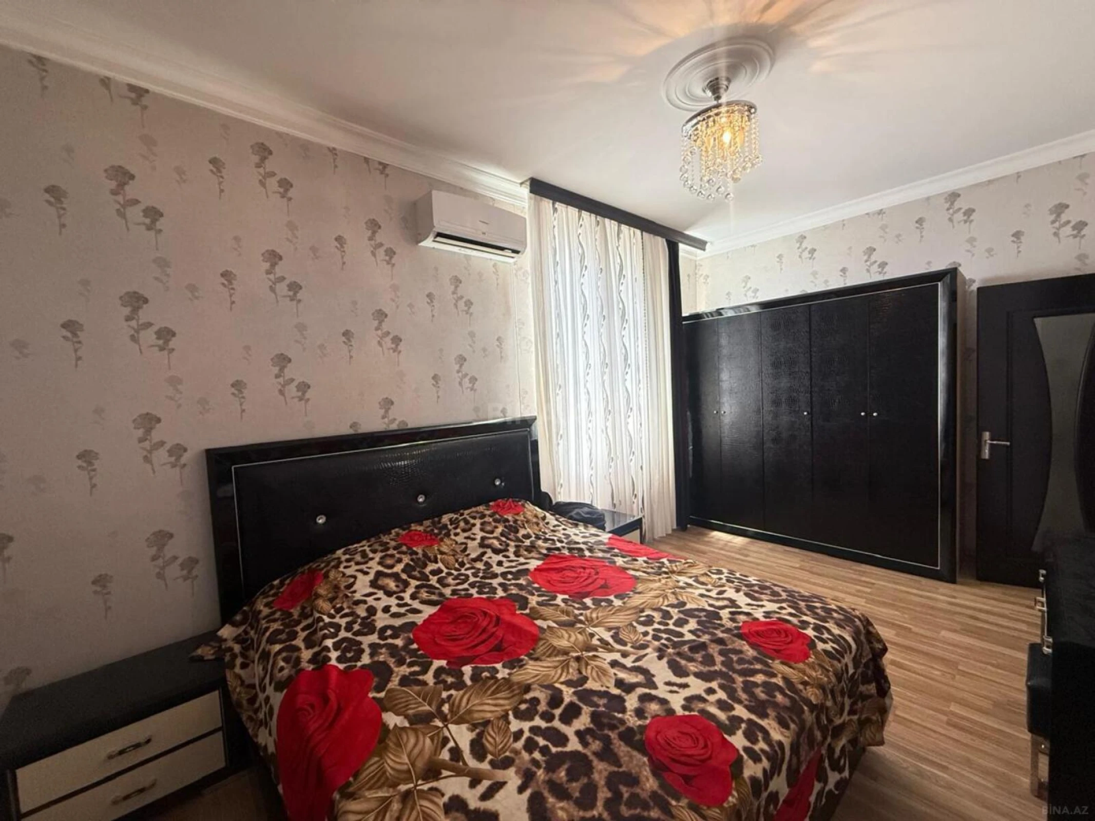 Kirayə verilir 2 otaqlı mənzil 70 m²