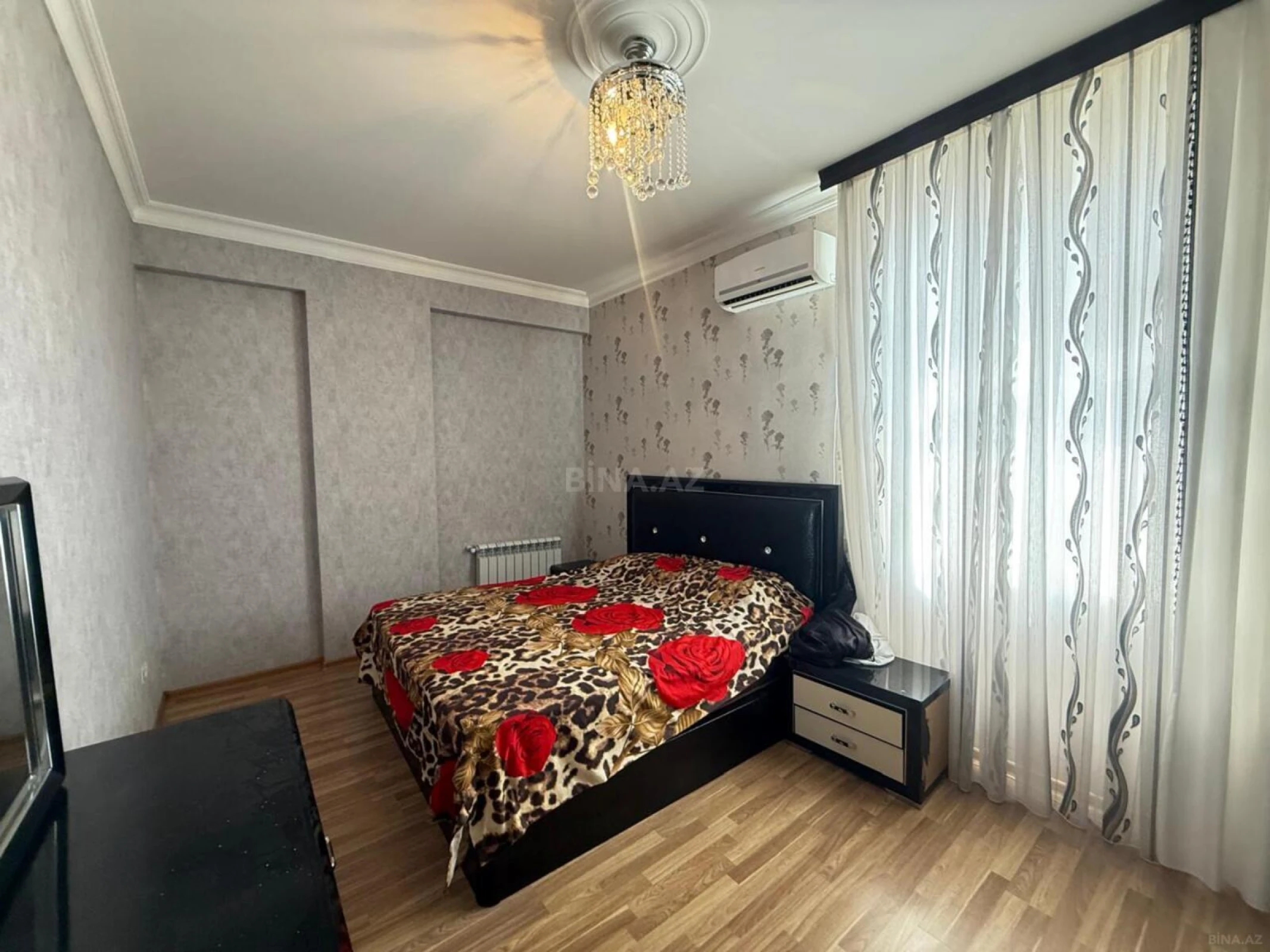Kirayə verilir 2 otaqlı mənzil 70 m²