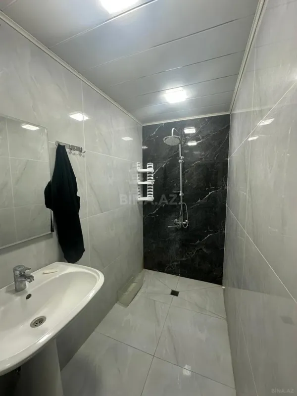 Kirayə verilir 2 otaqlı mənzil 65 m²