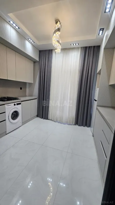 Kirayə verilir 2 otaqlı mənzil 80 m²
