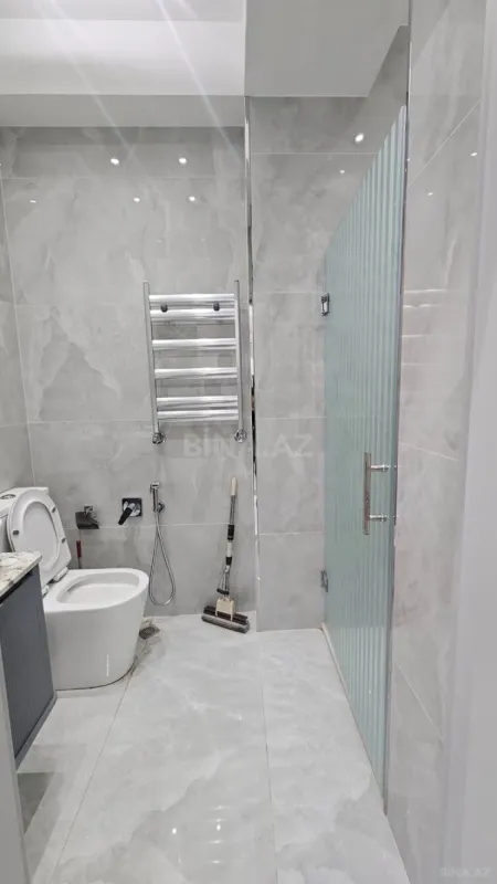 Kirayə verilir 2 otaqlı mənzil 80 m²