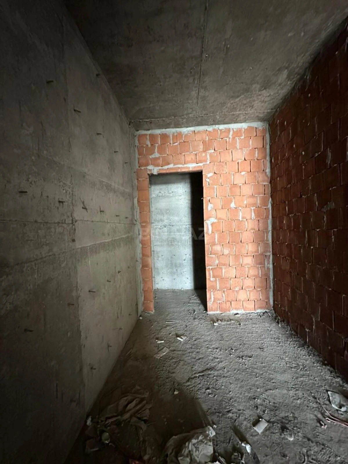 Satılır 4 otaqlı mənzil 146 m²