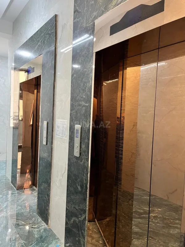 Satılır 4 otaqlı mənzil 143 m²