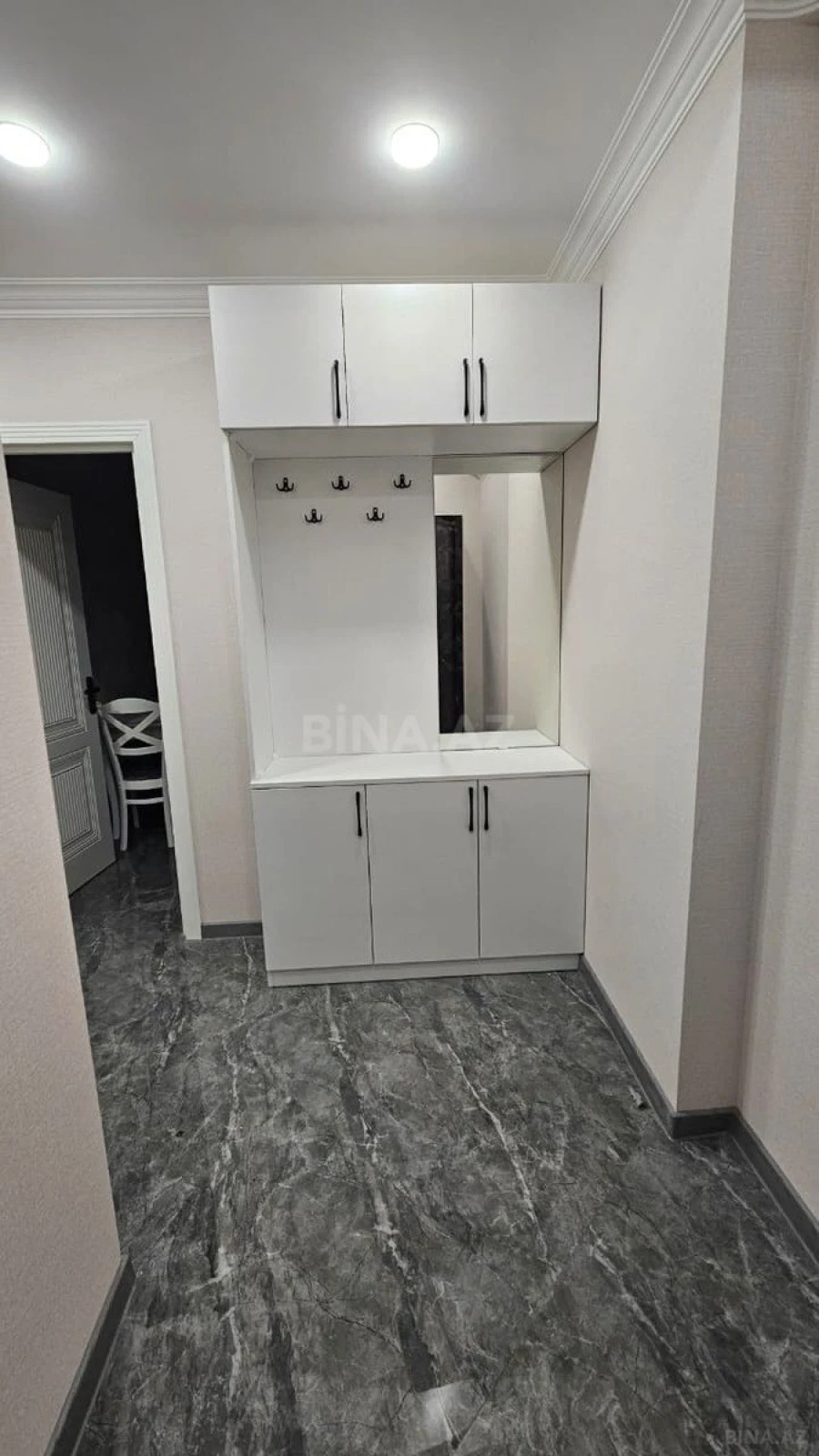 Kirayə verilir 2 otaqlı mənzil 65 m²