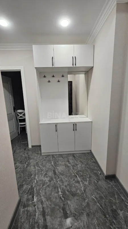 Kirayə verilir 2 otaqlı mənzil 65 m²