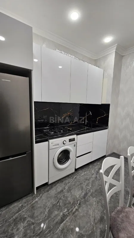Kirayə verilir 2 otaqlı mənzil 65 m²