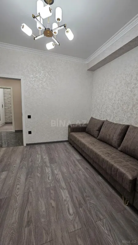 Kirayə verilir 2 otaqlı mənzil 65 m²