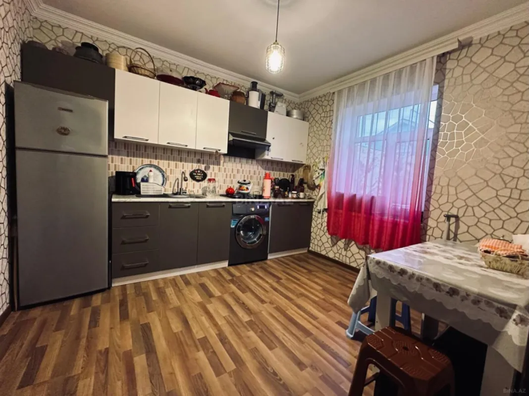 Satılır 4 otaqlı həyət evi 100 m²