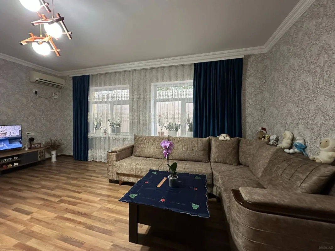 Satılır 4 otaqlı həyət evi 100 m²