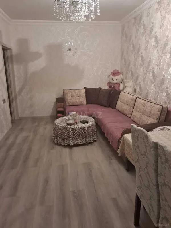 Satılır 4 otaqlı mənzil 80 m²