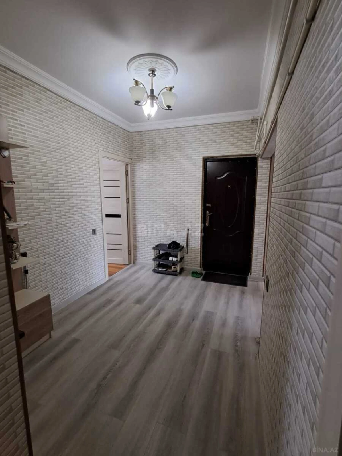 Satılır 4 otaqlı mənzil 80 m²
