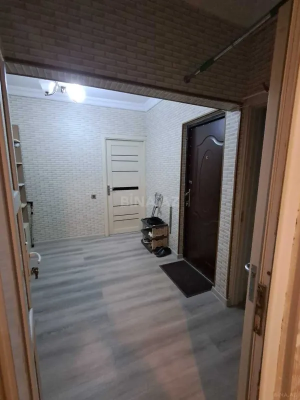 Satılır 4 otaqlı mənzil 80 m²