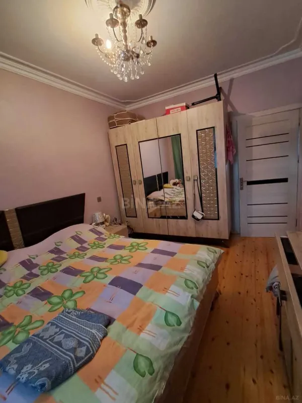 Satılır 4 otaqlı mənzil 80 m²
