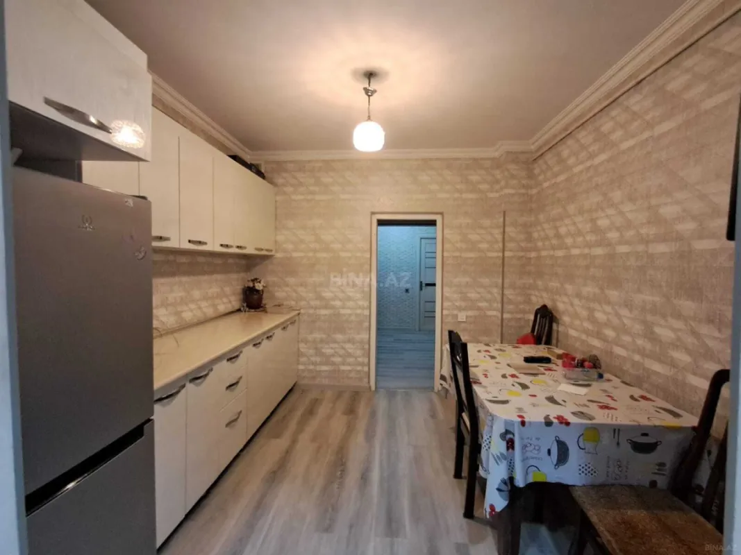 Satılır 4 otaqlı mənzil 80 m²