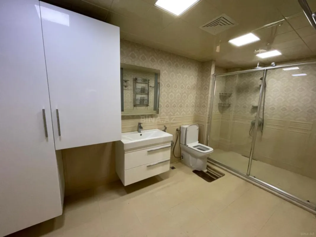 Kirayə verilir 5 otaqlı həyət evi 250 m²