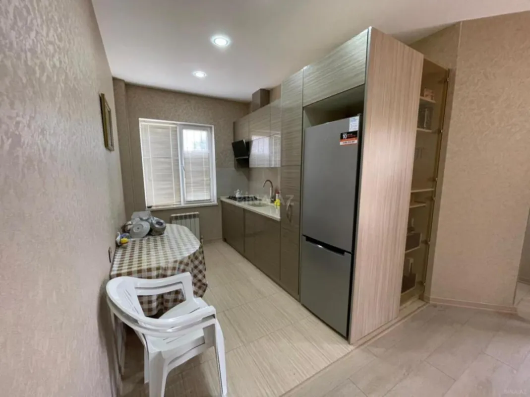 Kirayə verilir 5 otaqlı həyət evi 250 m²