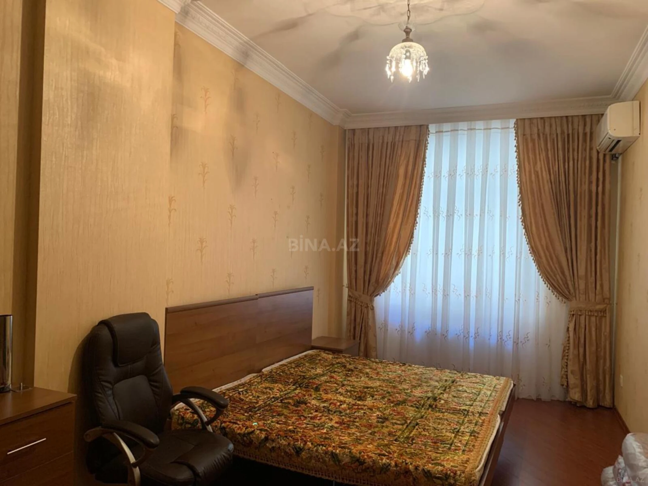 Kirayə verilir 2 otaqlı mənzil 86 m²