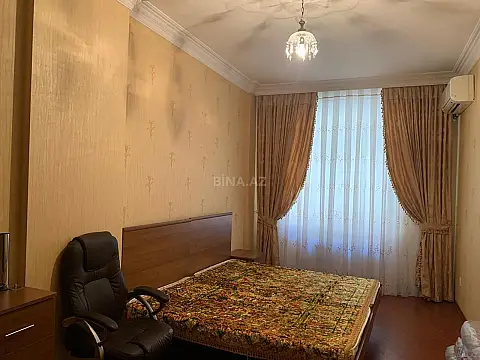 Kirayə verilir 2 otaqlı mənzil 86 m²