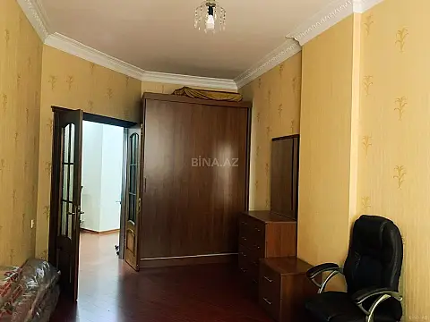 Kirayə verilir 2 otaqlı mənzil 86 m²
