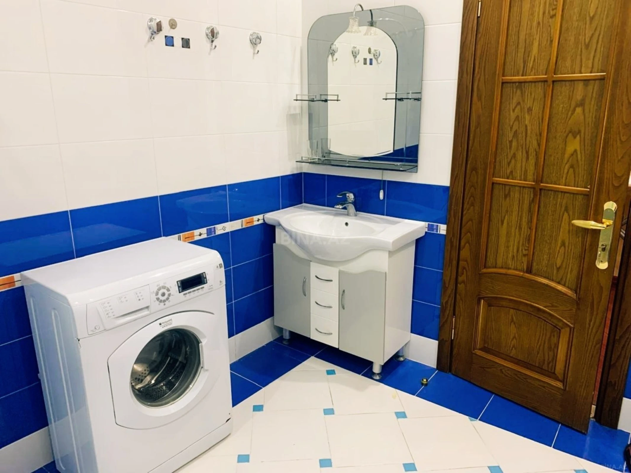 Kirayə verilir 2 otaqlı mənzil 86 m²